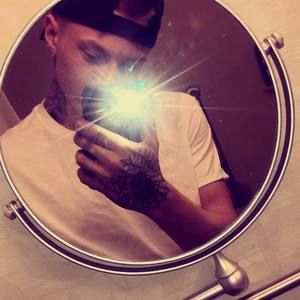 Meet your Posher, Bob